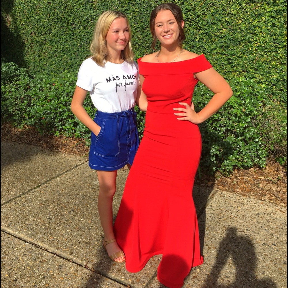 Prom dress - Picture 3 of 7